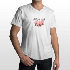 All You need is Love t-shirt scollo a v personalizzata uomo digitalshirt bianca
