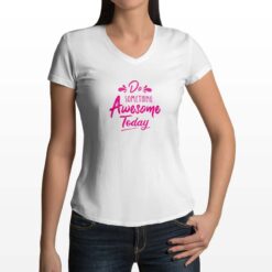 Something Awesome t-shirt scollo a v personalizzata donna digitalshirt bianca