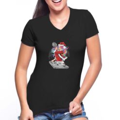 Maglietta scollo a V da donna colore Nero stampata in digitale con grafica Elfa dj da Digitalshirt